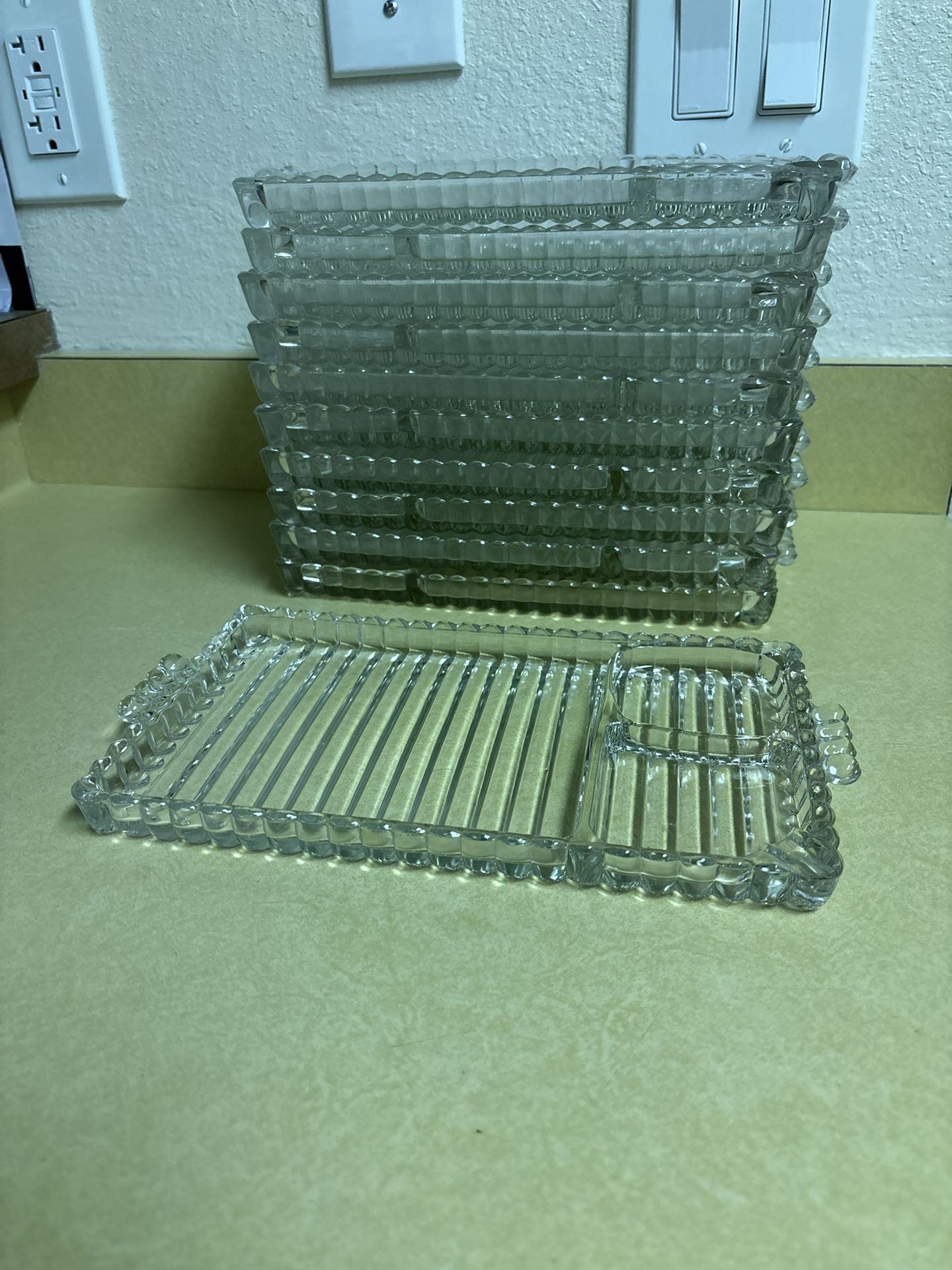 Solid Glass Trays (11)