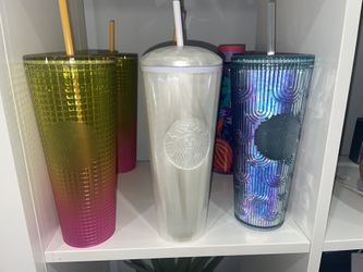 Starbucks Cups 