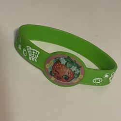 2013 Moose Shopkins Green Strawberry Silicone Stretchy Bracelet