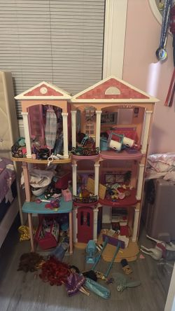 Barbie Dream House