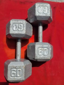SET OF 60LB.  HEXHEAD DUMBBELLS TOTAL 120LBs  
11525 S HALSTED DUNKIN DONUTS/7111.S WESTERN WALGREENS  
110$  CASH ONLY AS IS