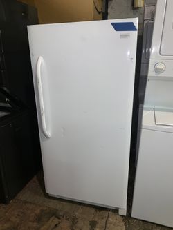 New scratch & dent Frigidaire upright freezer with warranty