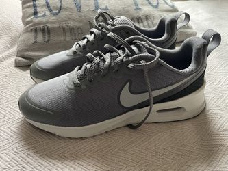 NEW Nike Air Nuaxis running shoe Men’s Size 8