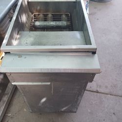 Deep Fryer  Gas .