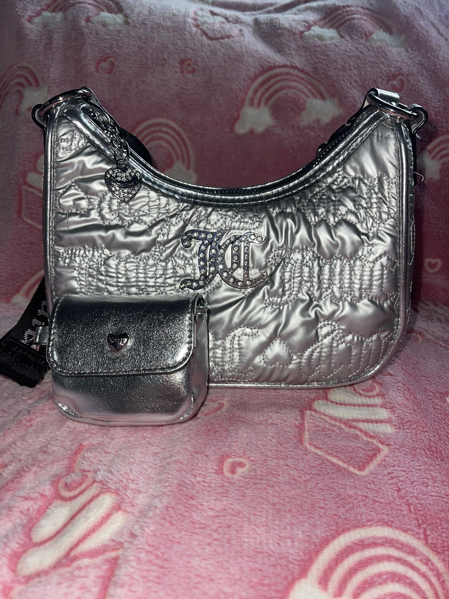 ✨ Silver Quilted Juicy Couture Bag!✨