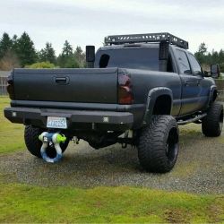 Giant Hitch Shackle Custom