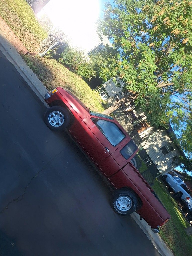 Nissan Pickup