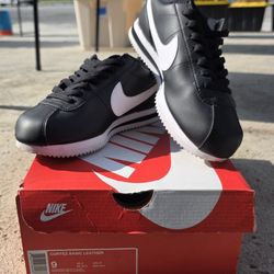 Black Cortez Basic Leather