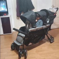 Gaggle Triple Stroller