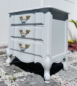 French Provincial 3-Drawer Nightstand (1)