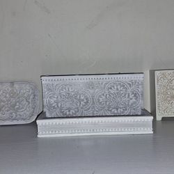 FREE - Bathroom Accessory Sets