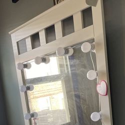 Vanity Mirror 