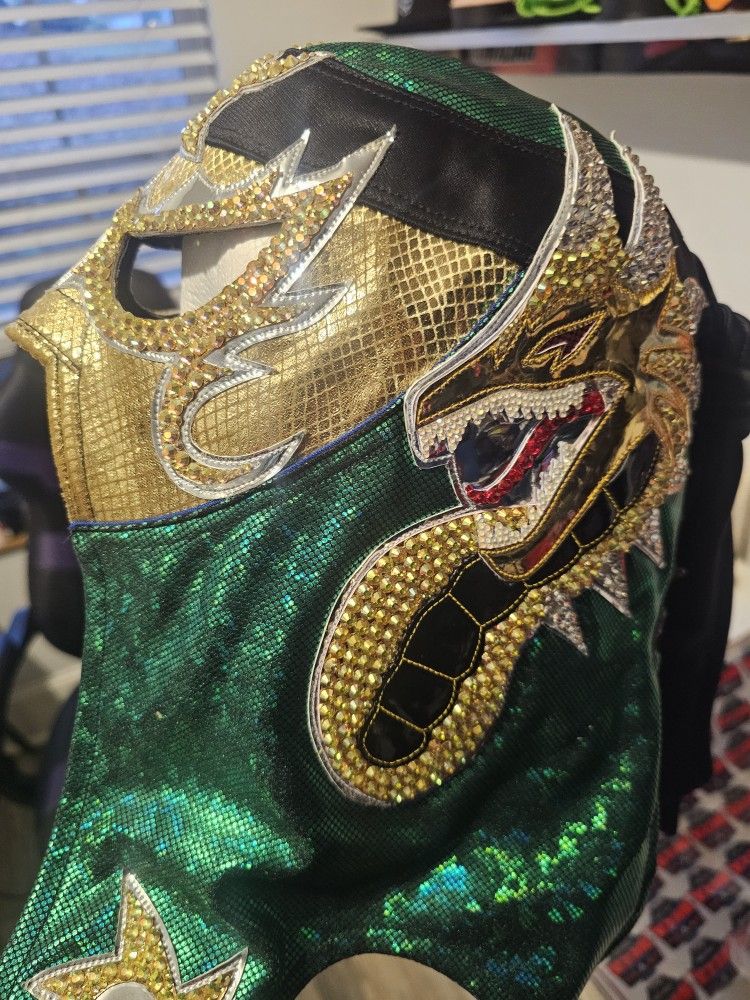 AUTHENTIC PRO LUCHA LIBRE MASK