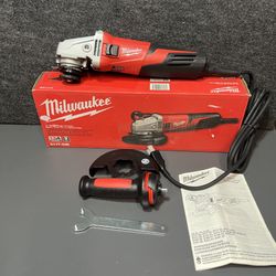 Milwaukee (6117-33D) 13 Amp 5 in. Small Angle Grinder with Dial Speed