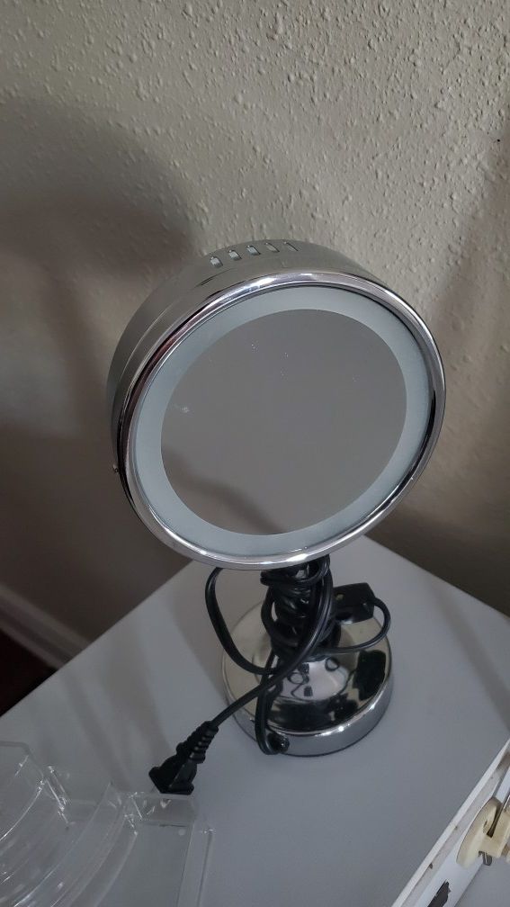 Vanity Makeup Mirror