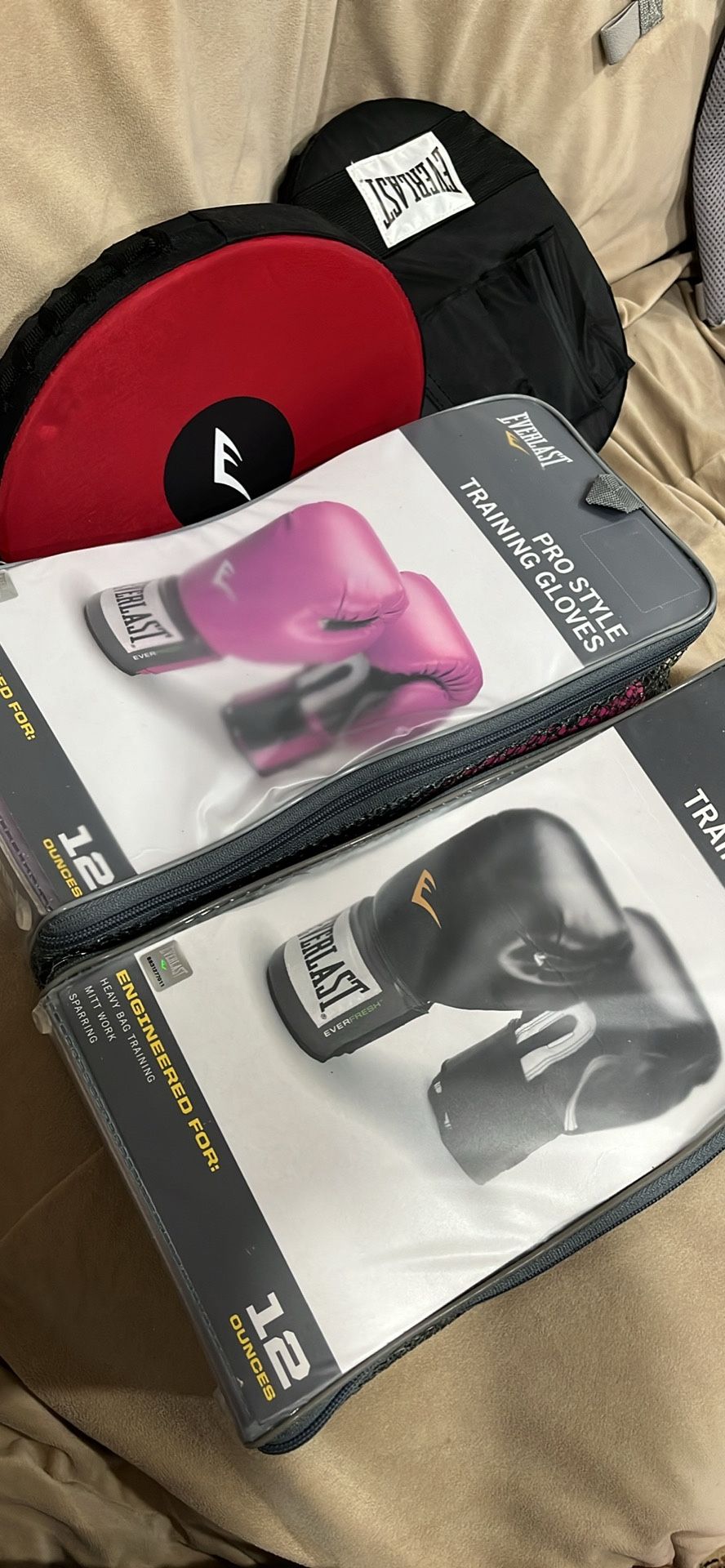 Everlast 12oz Pro Style Training Boxing Gloves 