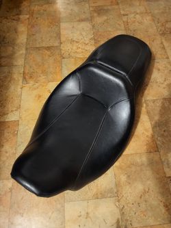 Seat for touring bike with backrest