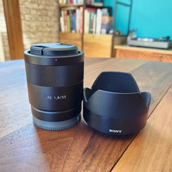 Sony Zeiss 55mm F/1.8 FE Sonnar E-Mount Camera Lens