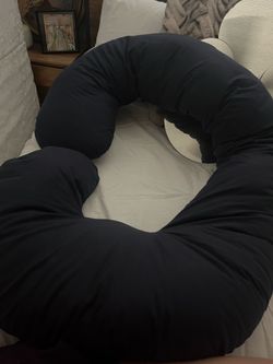 Pregnancy pillow