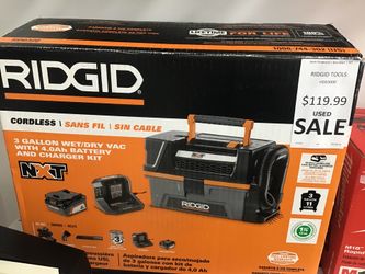 RIDGID Cordless wet and dry vacuum