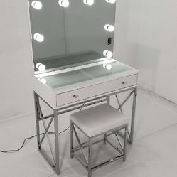 Vanity Set $449