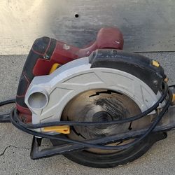 Chicago Electric 7 1/4” Circular Saw