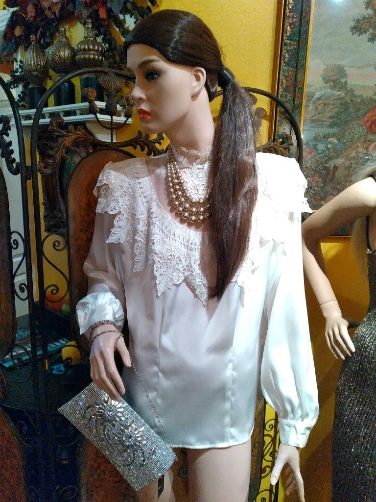 Victorian Style Blouse by Sonya Ratay . Size 6