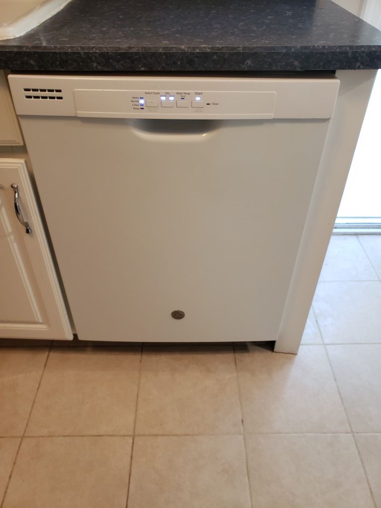GE Dishwasher for $200