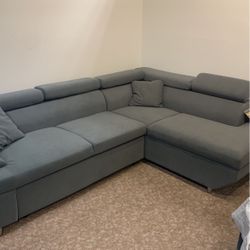 Pull Out Sleeper Sectional 