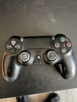PS4 controller