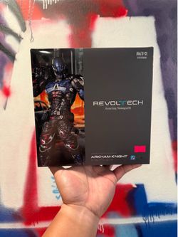 Revoltech Arkham Knight figure 1.5 ver.