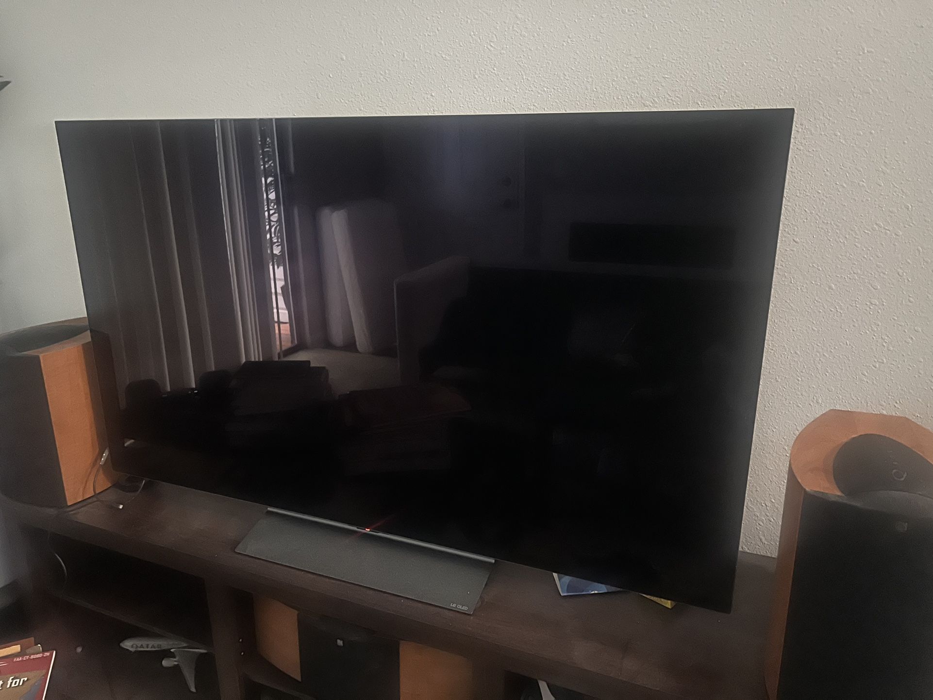 LG OLED 55’ Inch C2