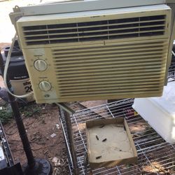 A Working 5000 Btu Air Conditioner