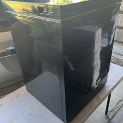 Krib Bling 5.0 Cu.Ft Chest Freezer with 7 Gears Temperature Adjustment, Deep Compact Freezer with a Removable Basket, Suitable for Kitchen, Garage, 