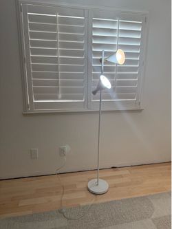 Floor lamp