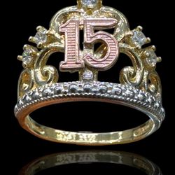 ANILLO XV AÑOS ORO 14K