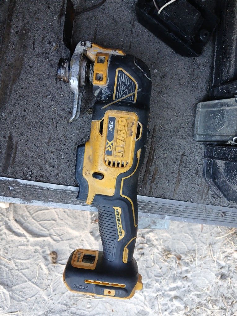 Dewalt Multi-tool 20V Tool Only