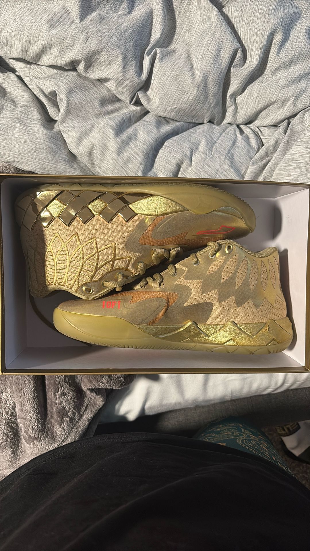 MB.01 Golden Child