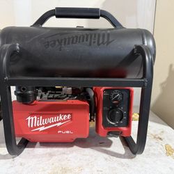 2 Gallon Milwaukee Air Compressor