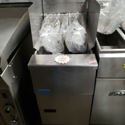 Used Pitco VF35 40 Lb Fryer Natural Gas 