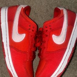 Nike Dunk Low Sneakers Valentine's Day Special Edition Size 5Y