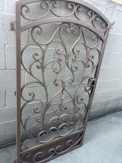 Iron Gate 34 1/2 X 66”