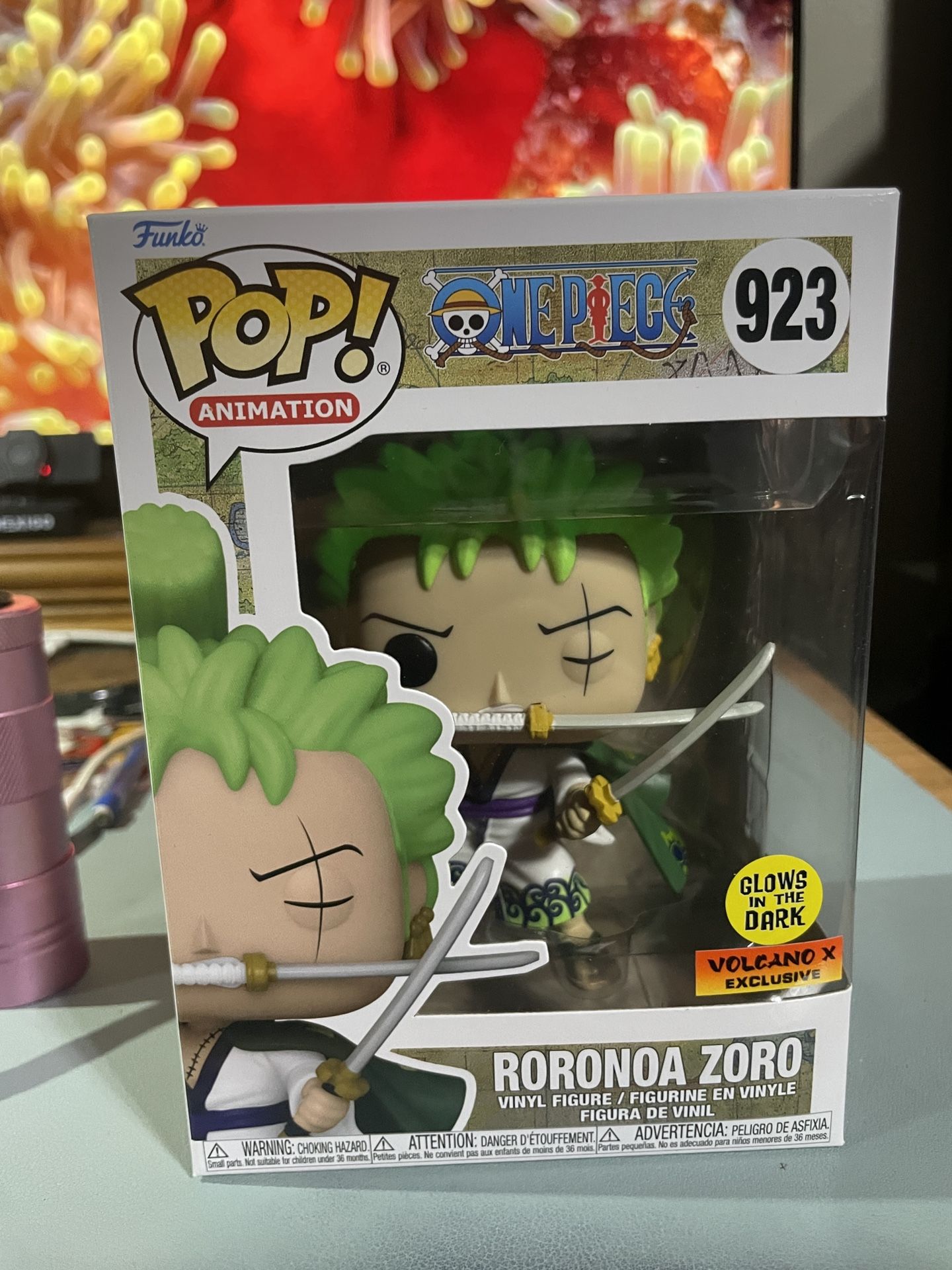 Funko Pop Animation One Piece #923 Roronoa Zoro Volcano X Exclusive Glows In The Dark Limited Edition 