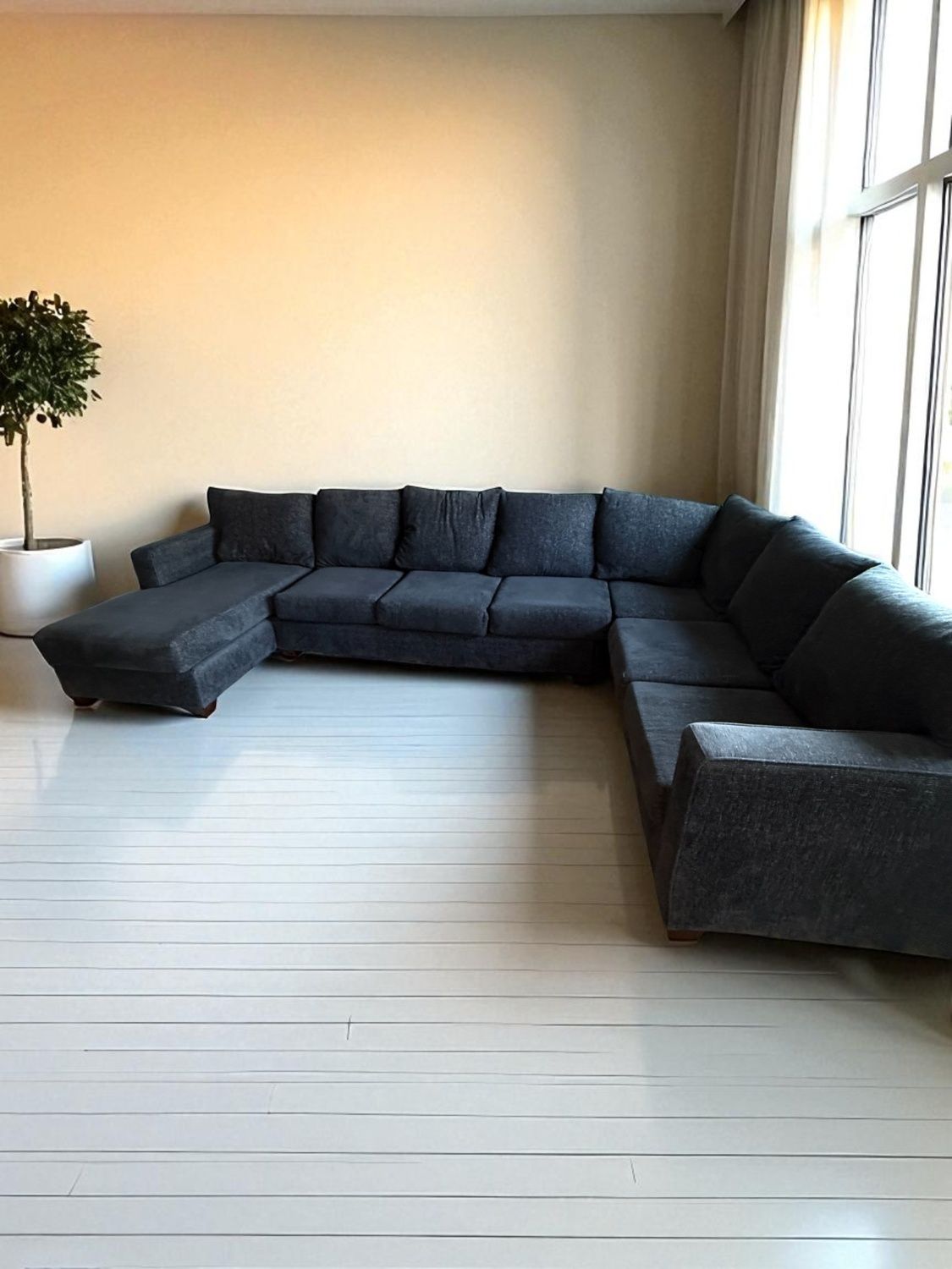 🛋 Ashley Sectional Sofa 🚚 DELIVERY AVAILABLE