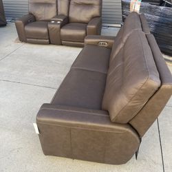 Malibu 2pc Power Leather Set