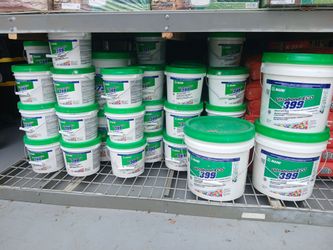Pressure sensitive flooring glue for vinyl plank and vinyl floors