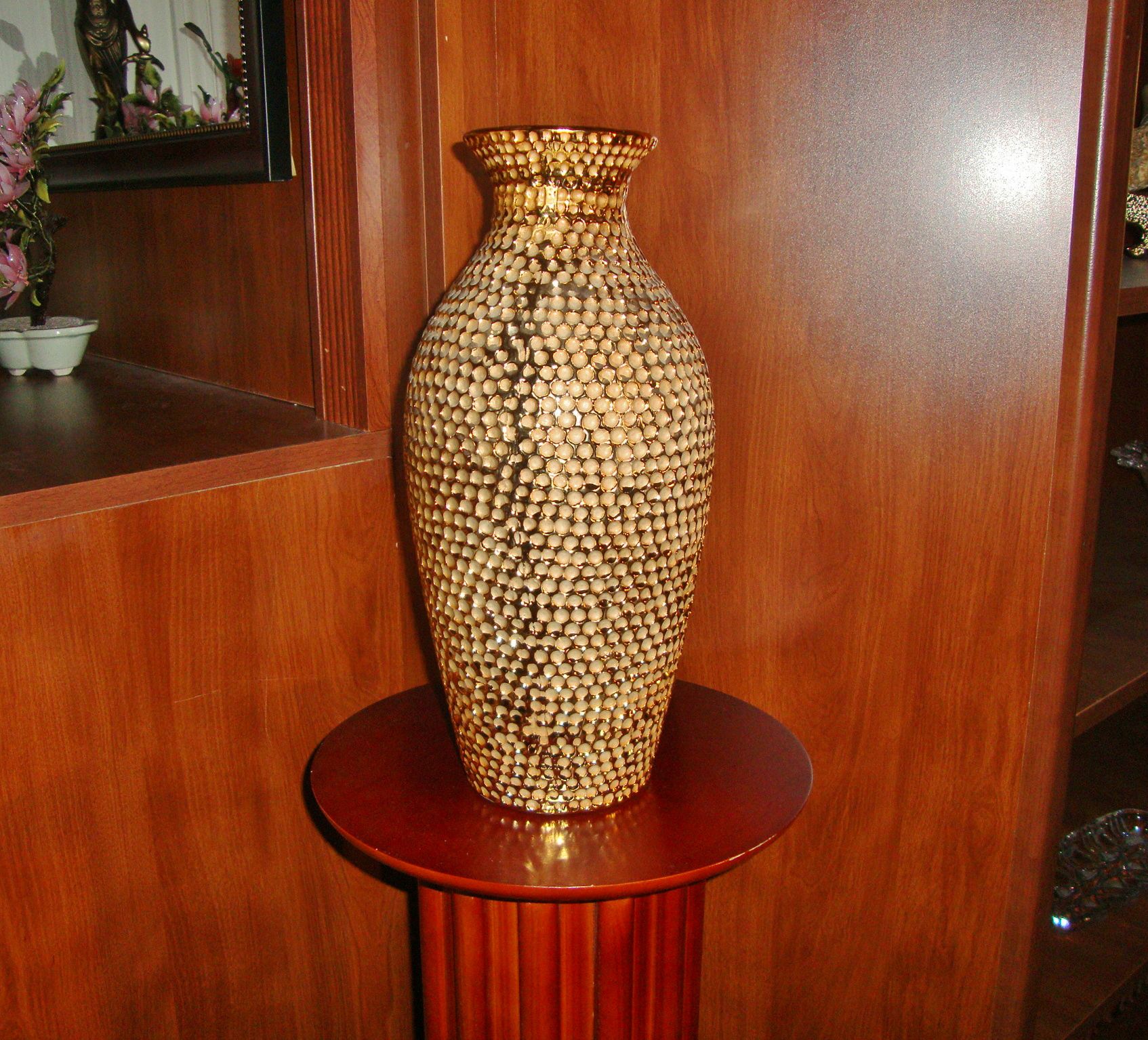 (FREE DELIVERY) 14" gold textured vase