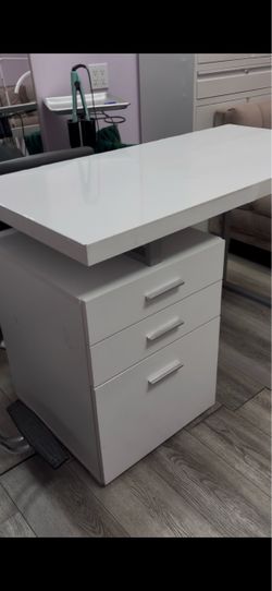 Office table