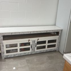 Tv Table / Resting Area Table