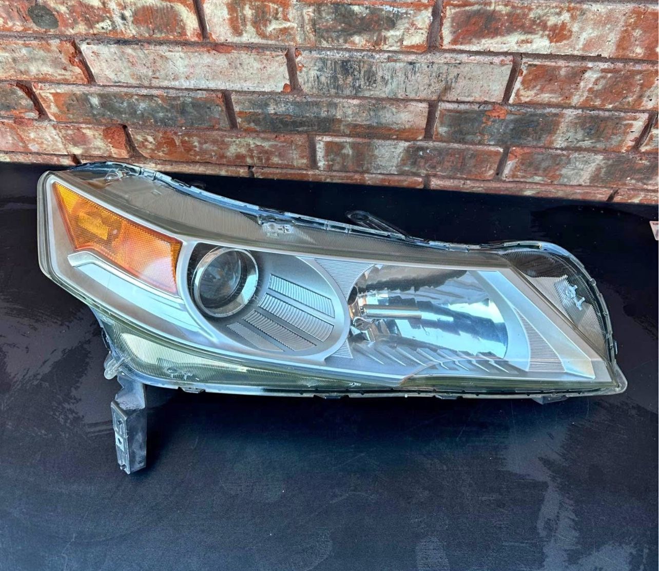 2009-2011 OEM Acura TL Headlight HID